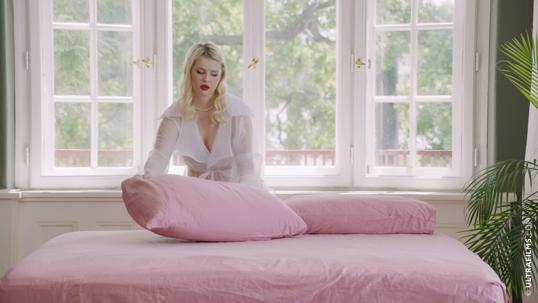 Eliz Benson in Ultra Films set Surprise Guest